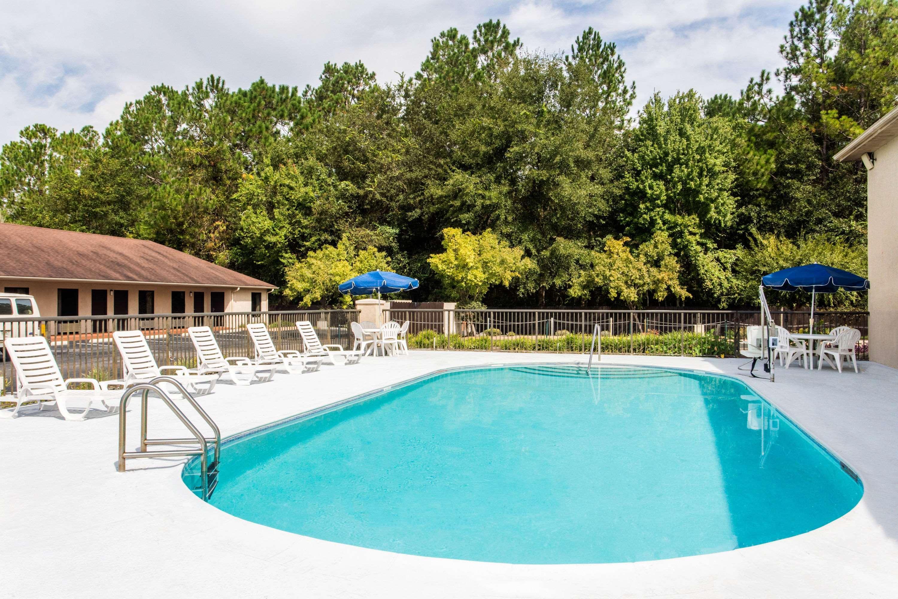 Days Inn By Wyndham Lake City I-10 Exterior photo