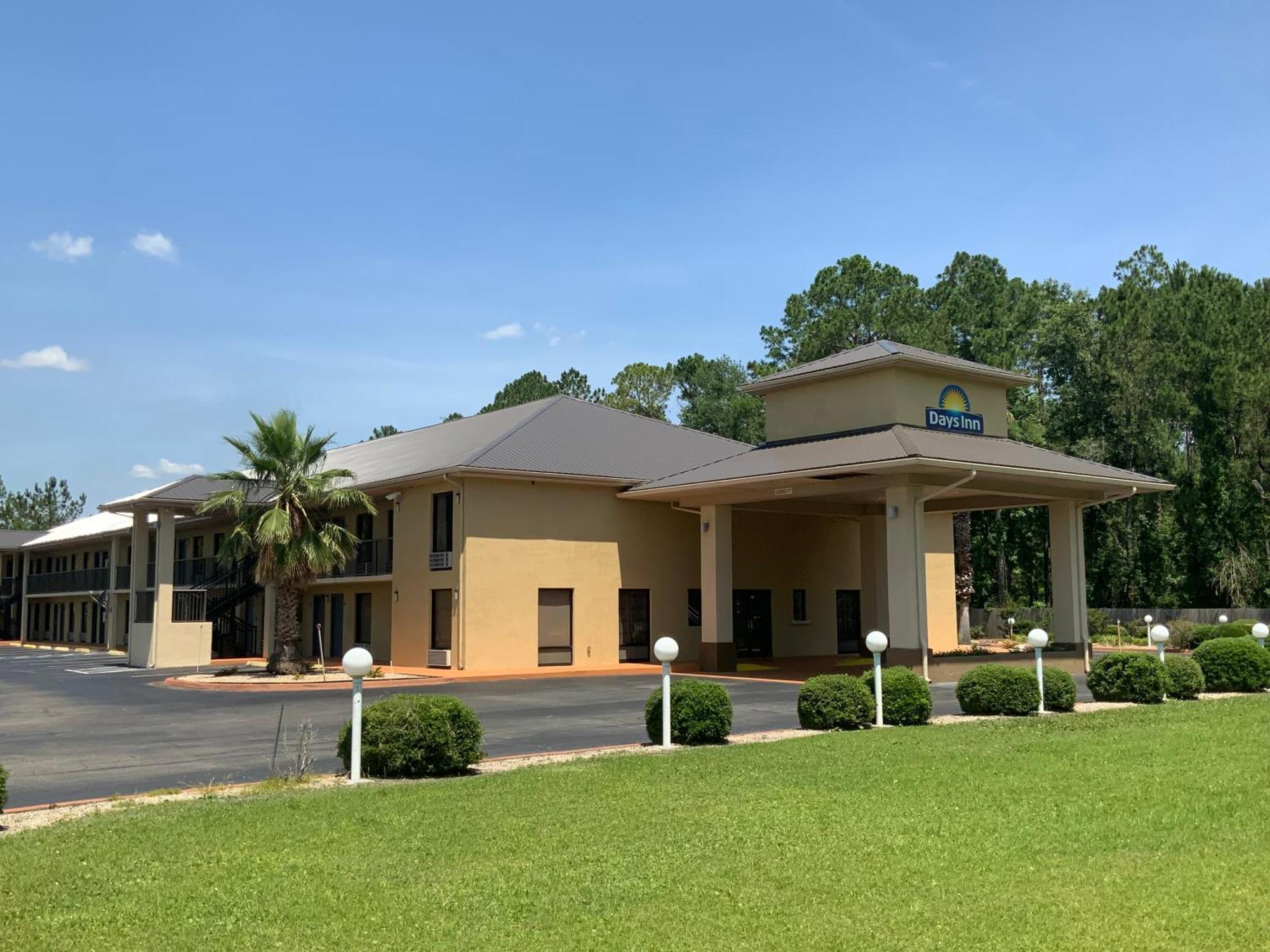 Days Inn By Wyndham Lake City I-10 Exterior photo