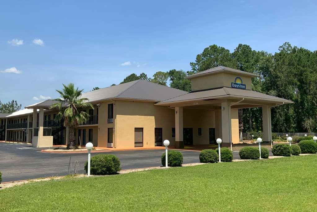 Days Inn By Wyndham Lake City I-10 Exterior photo